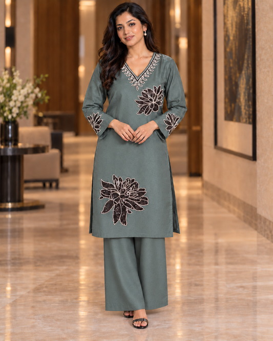 Green fandi silk coord set with pearl work
